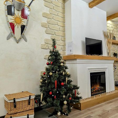Гетьманські Палати , Старе Місто, 2 Спальні, Балкон-Тераса , 85 М Кв Kamianets-Podilskyi Exterior foto